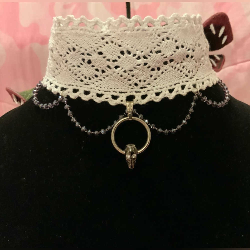 Crystal Eyes Skull choker necklace